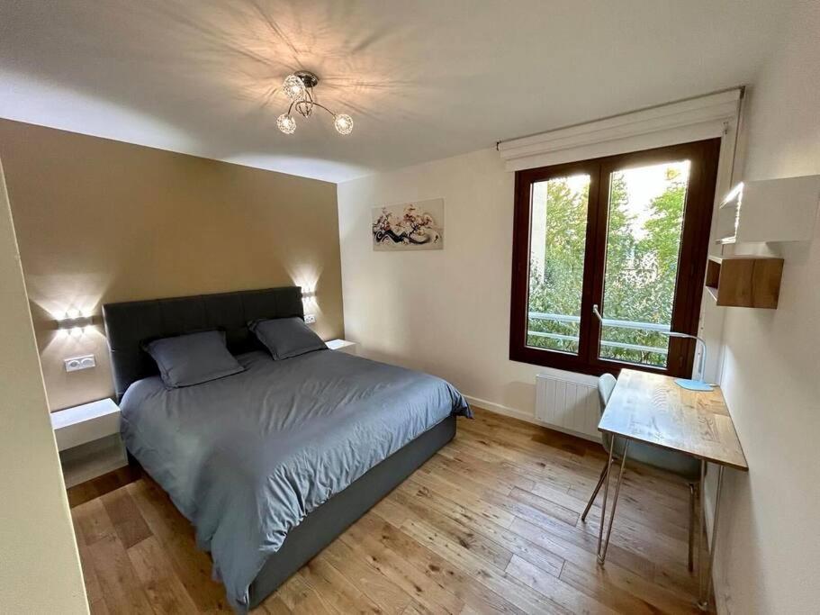 Splendid 92M2 Renovated, 4 Rooms شارينتو لو بو المظهر الخارجي الصورة